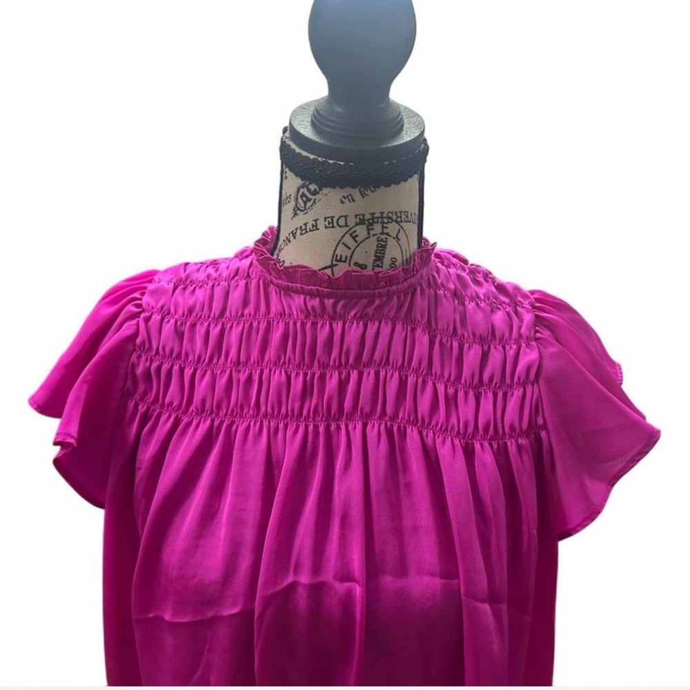 Sam & Jess Women’s Fuchsia Pink Flutter-Sleeve with Smocking Top. Sz Medium - Picture 4 of 5